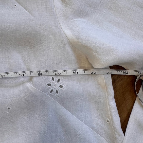 Johnny Was Vintage White Collared Linen Shirt with Floral Details, Size L - Picture 14 of 16
